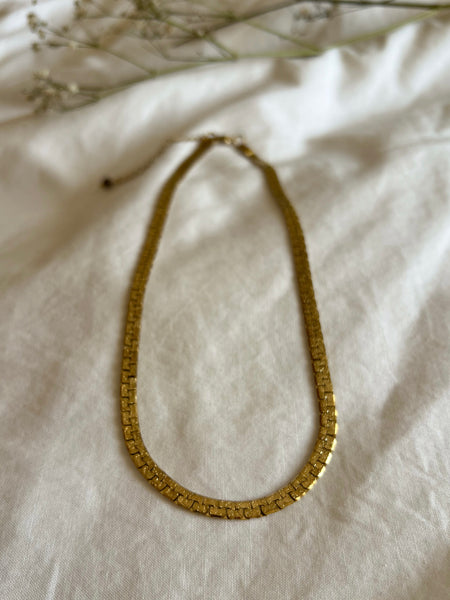 THEA NECKLACE