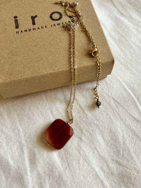 Spruce necklace