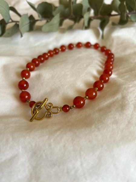 SHAY NECKLACE