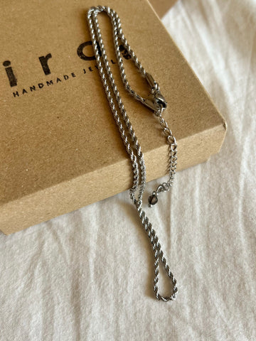 Oak necklace