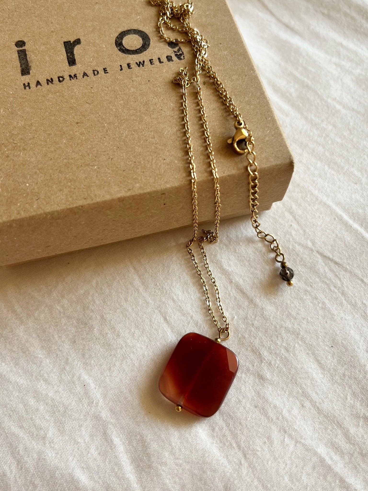 Spruce necklace